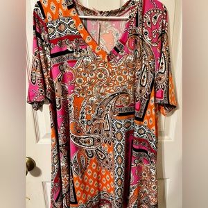 Super cute top!! Vibrant colors!! NWOT 2x